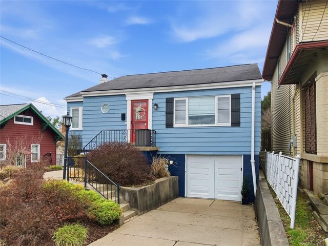 1636 Trinity St, Stanton Heights, PA 15206