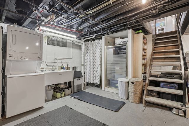 1636 Trinity St, Stanton Heights, PA 15206