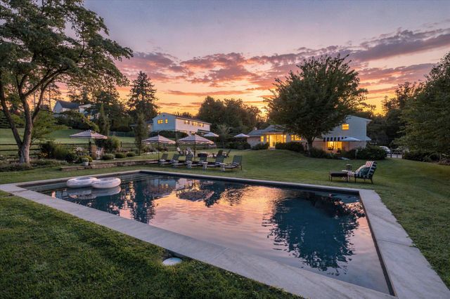 341 SPRAGUE RD, Penn Valley, PA 19072