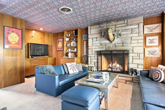 341 SPRAGUE RD, Penn Valley, PA 19072