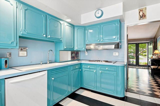 341 SPRAGUE RD, Penn Valley, PA 19072
