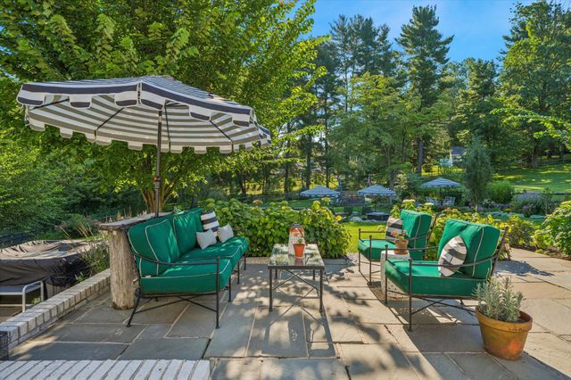 341 SPRAGUE RD, Penn Valley, PA 19072