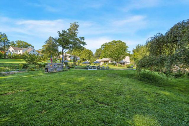 341 SPRAGUE RD, Penn Valley, PA 19072