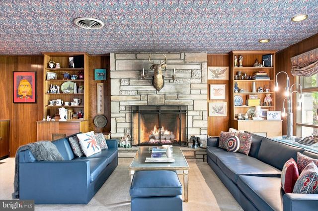341 SPRAGUE RD, Penn Valley, PA 19072