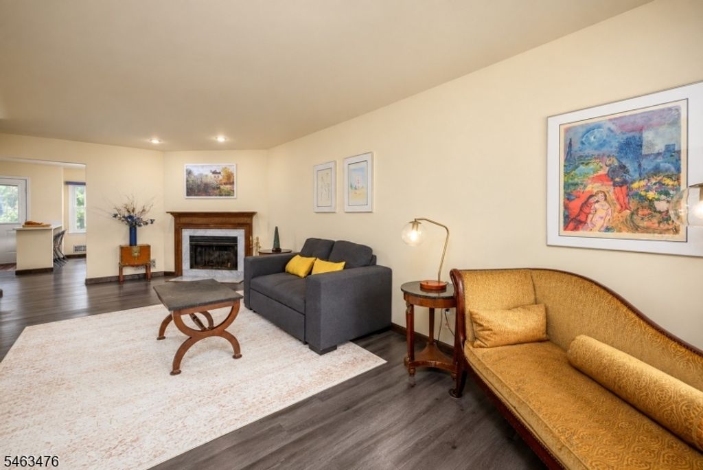 1168 Lake Avenue 6, Clark Twp., NJ 07066 — photo 2