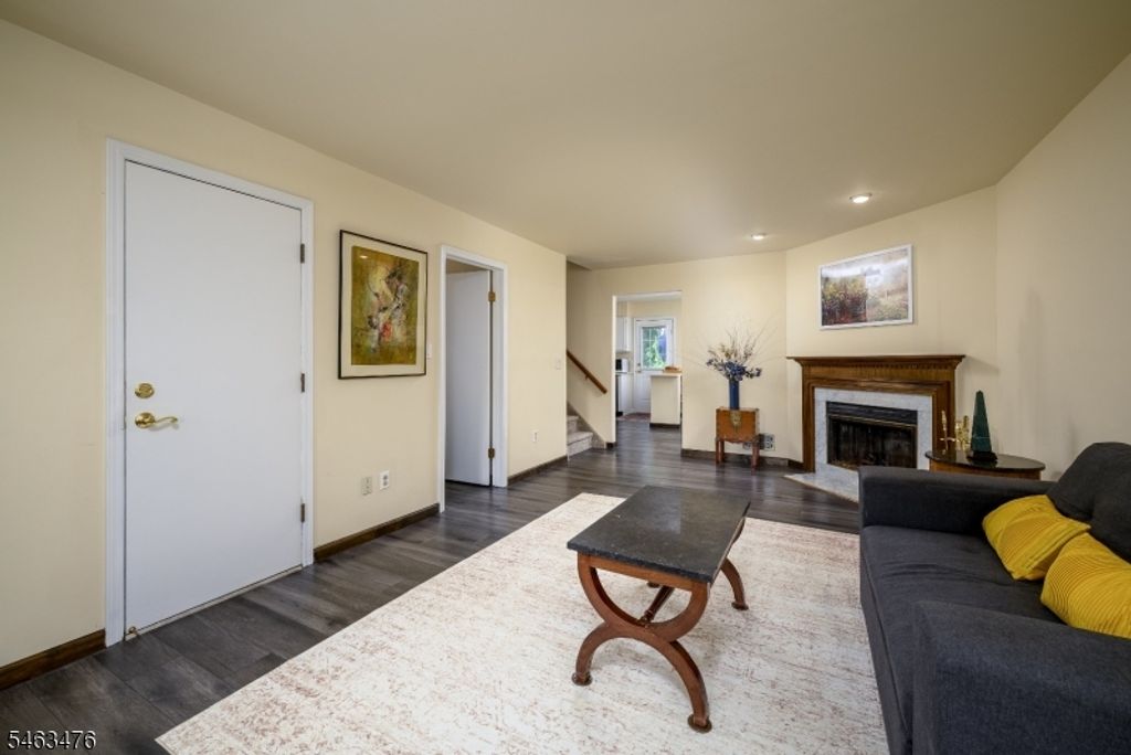 1168 Lake Avenue 6, Clark Twp., NJ 07066 — photo 4
