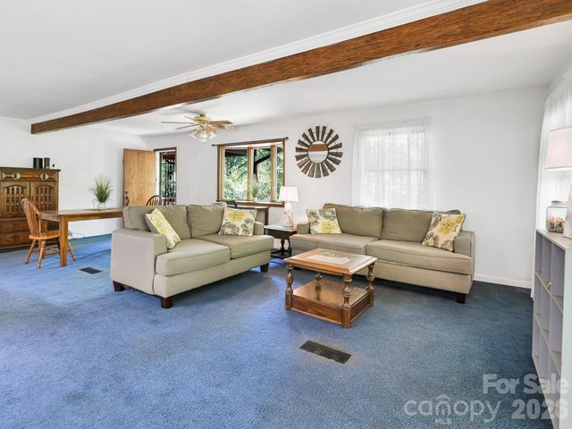 623 School Road, Asheville, NC 28803