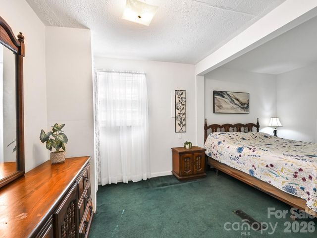623 School Road, Asheville, NC 28803