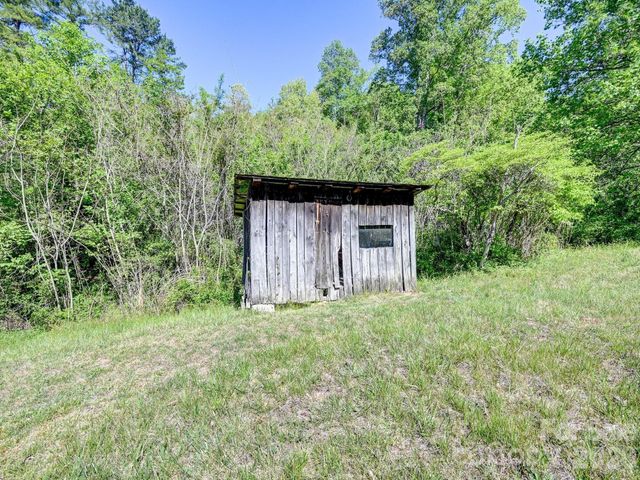 623 School Road, Asheville, NC 28803