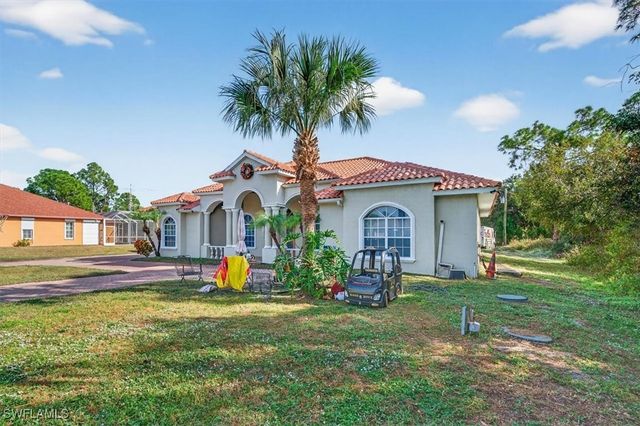 614 Jackson AVE, Lehigh Acres, FL 33972