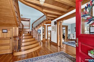 122 2nd Avenue, Newark, NJ 07104