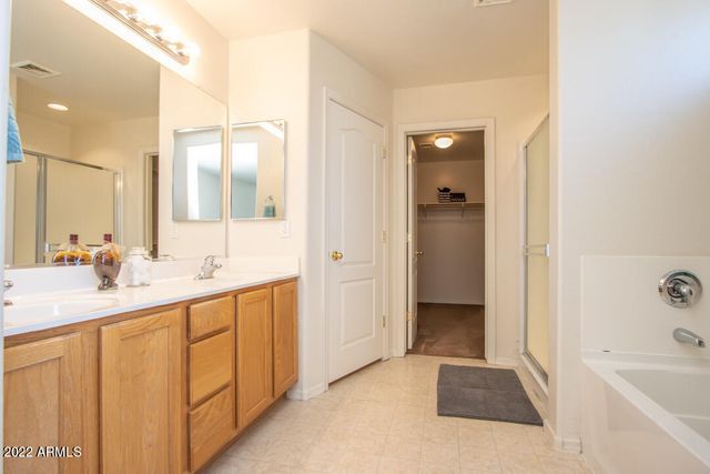 1831 W DESERT SEASONS Drive, San Tan Valley, AZ 85144