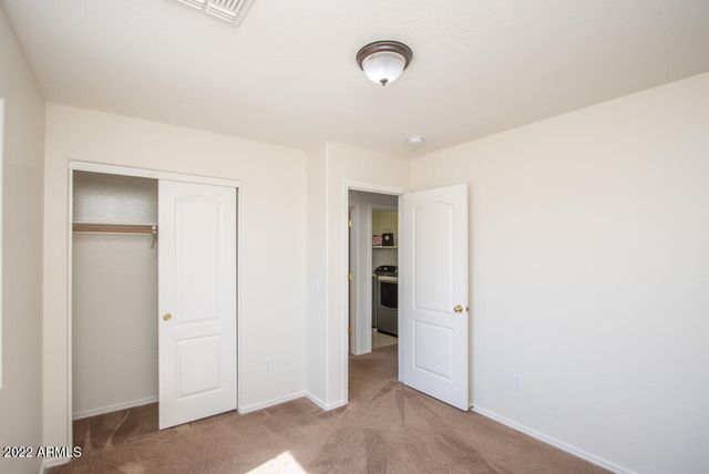 1831 W DESERT SEASONS Drive, San Tan Valley, AZ 85144