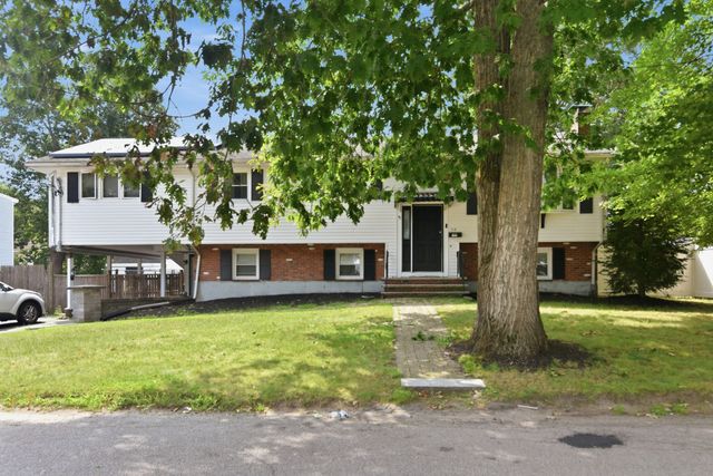 54 Michael Dr, Brockton, MA 02301