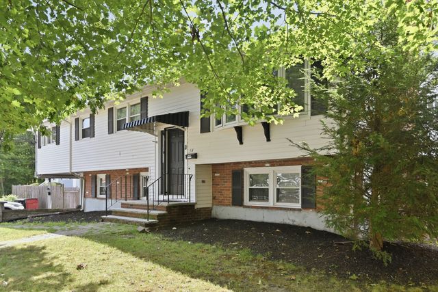 54 Michael Dr, Brockton, MA 02301