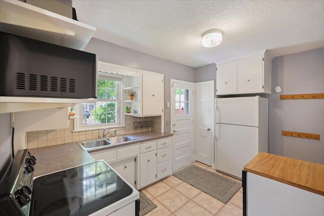 3805 Zenith Avenue N, Robbinsdale, MN 55422