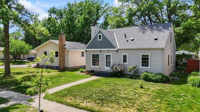 3805 Zenith Avenue N, Robbinsdale, MN 55422