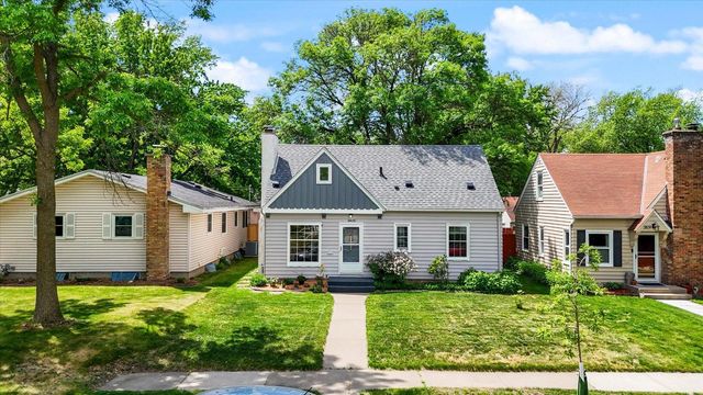 3805 Zenith Avenue N, Robbinsdale, MN 55422