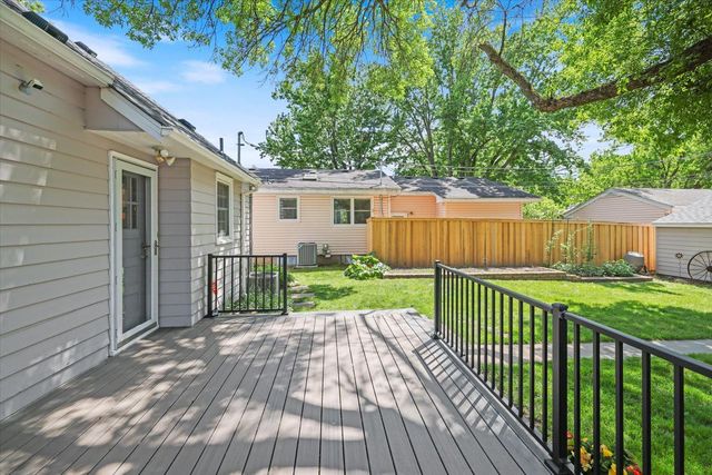 3805 Zenith Avenue N, Robbinsdale, MN 55422