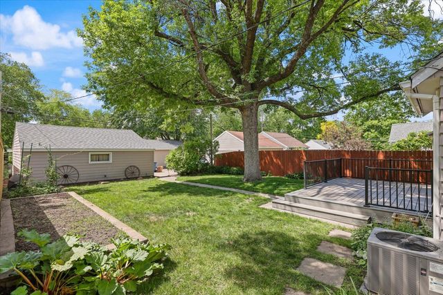 3805 Zenith Avenue N, Robbinsdale, MN 55422