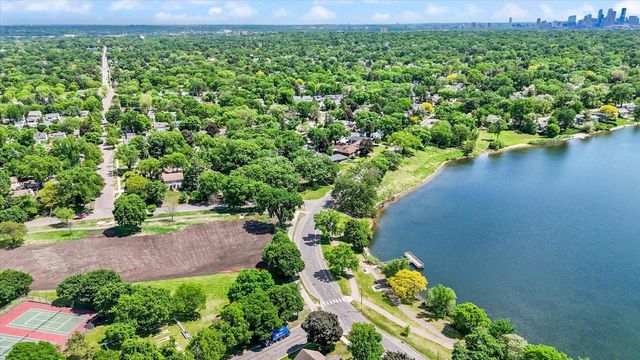 3805 Zenith Avenue N, Robbinsdale, MN 55422