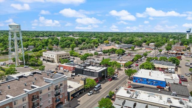 3805 Zenith Avenue N, Robbinsdale, MN 55422