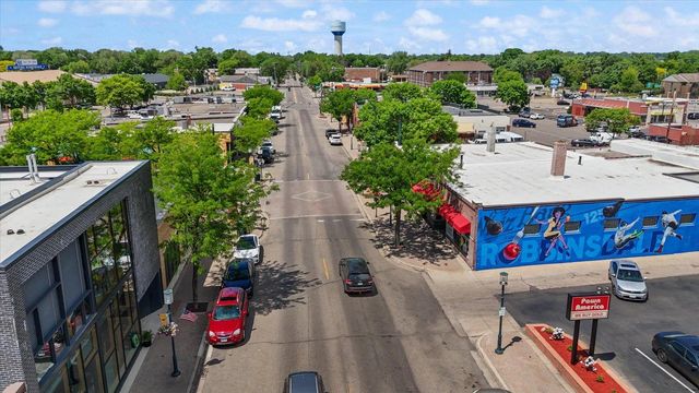 3805 Zenith Avenue N, Robbinsdale, MN 55422