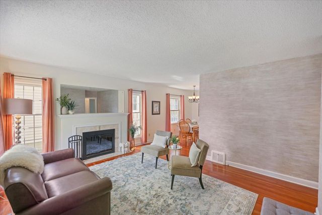 3805 Zenith Avenue N, Robbinsdale, MN 55422