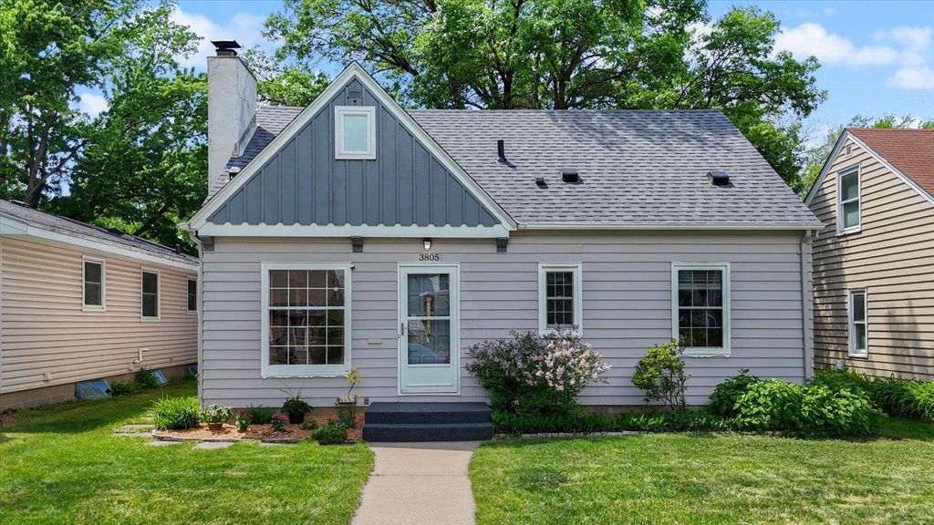 3805 Zenith Avenue N, Robbinsdale, MN 55422