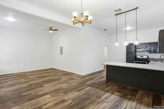 105 Dewitt, San Antonio, TX 78204