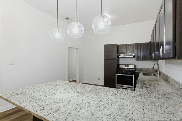 105 Dewitt, San Antonio, TX 78204