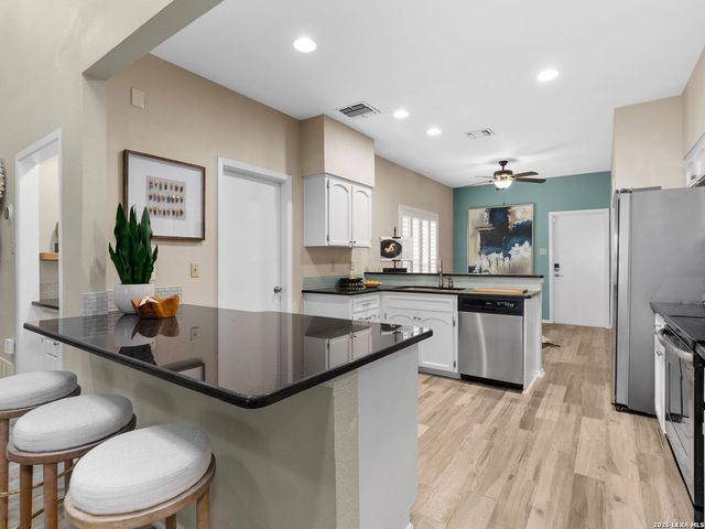 146 Lorenz Rd, San Antonio, TX 78209