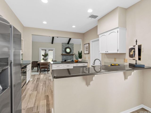 146 Lorenz Rd, San Antonio, TX 78209