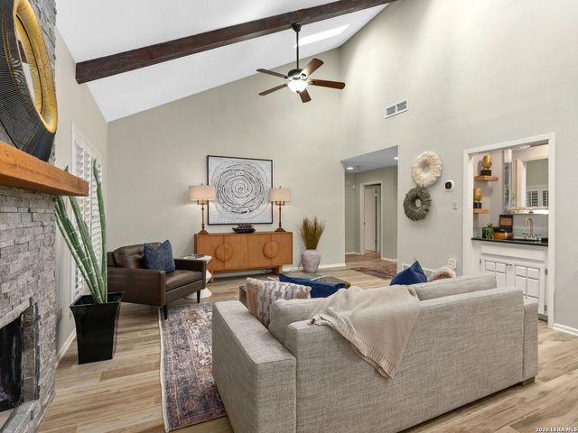 146 Lorenz Rd, San Antonio, TX 78209