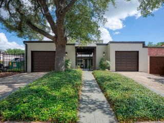 146 Lorenz Rd, San Antonio, TX 78209