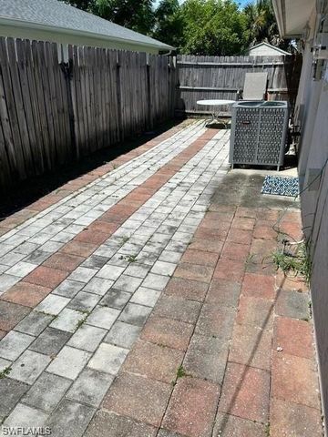 3161 43rd ST SW, Naples, FL 34116