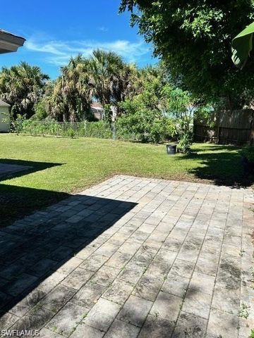 3161 43rd ST SW, Naples, FL 34116