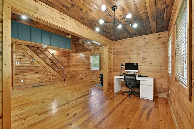 665 Shady Lane, Mineral Bluff, GA 30559