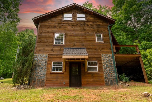 665 Shady Lane, Mineral Bluff, GA 30559