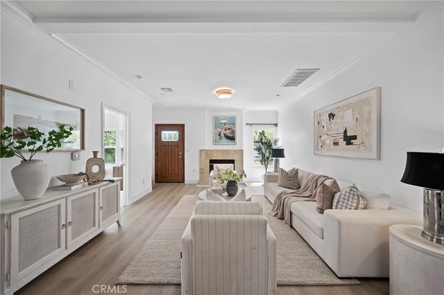 1088 S Marengo 8, Pasadena, CA 91106
