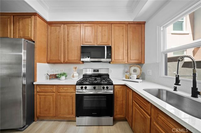 1088 S Marengo 8, Pasadena, CA 91106