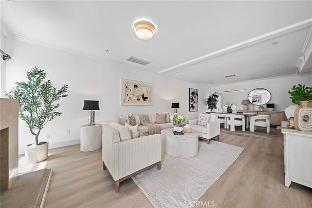 1088 S Marengo 8, Pasadena, CA 91106