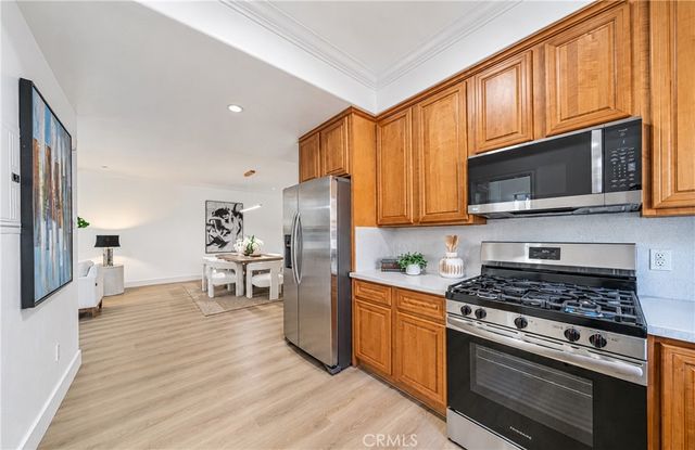 1088 S Marengo 8, Pasadena, CA 91106