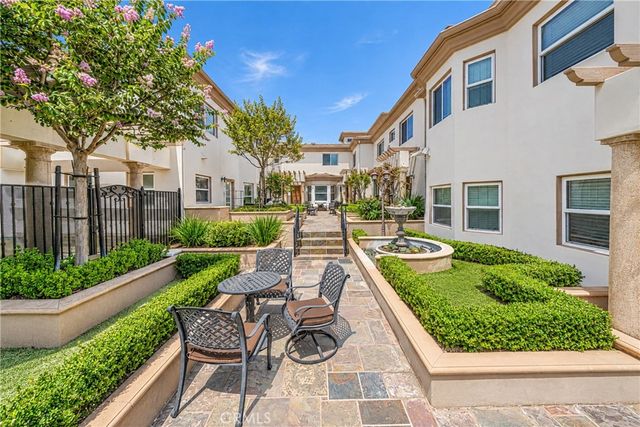 1088 S Marengo 8, Pasadena, CA 91106