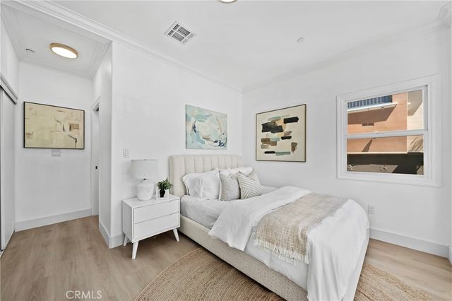1088 S Marengo 8, Pasadena, CA 91106