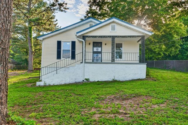 241 E Circle, Rossville, GA 30741