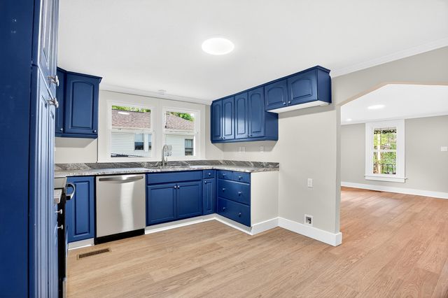 241 E Circle, Rossville, GA 30741