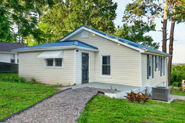 241 E Circle, Rossville, GA 30741