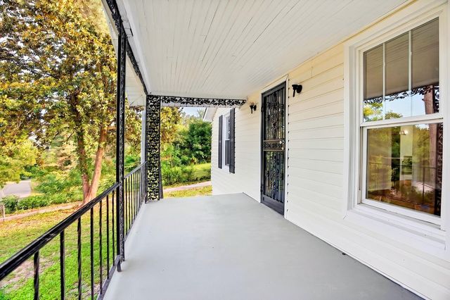 241 E Circle, Rossville, GA 30741