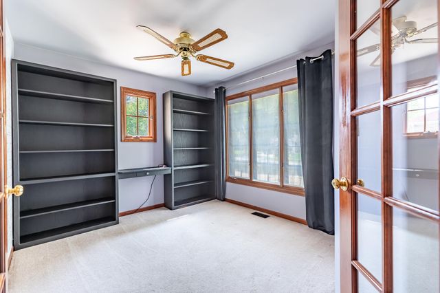 8407 Beech Avenue, Munster, IN 46321